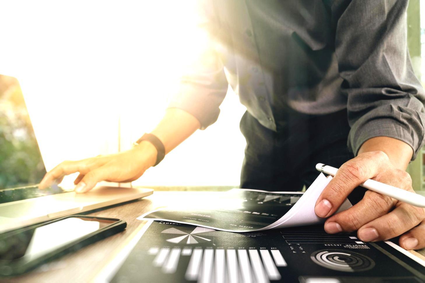 Ultimele noutăți din educația online și tehnologii de învățare